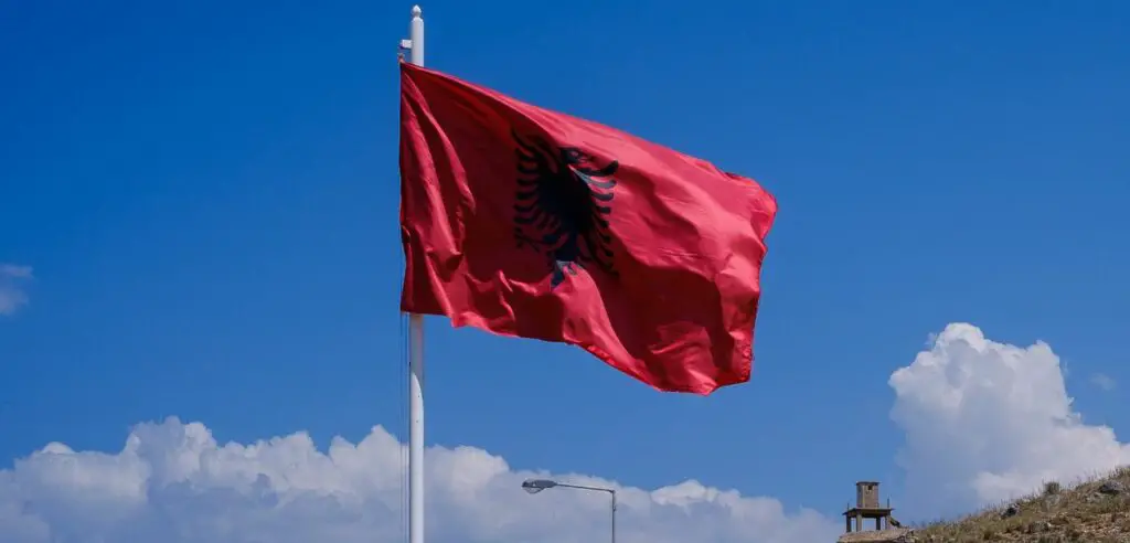 Qué Idioma Hablan En Albania