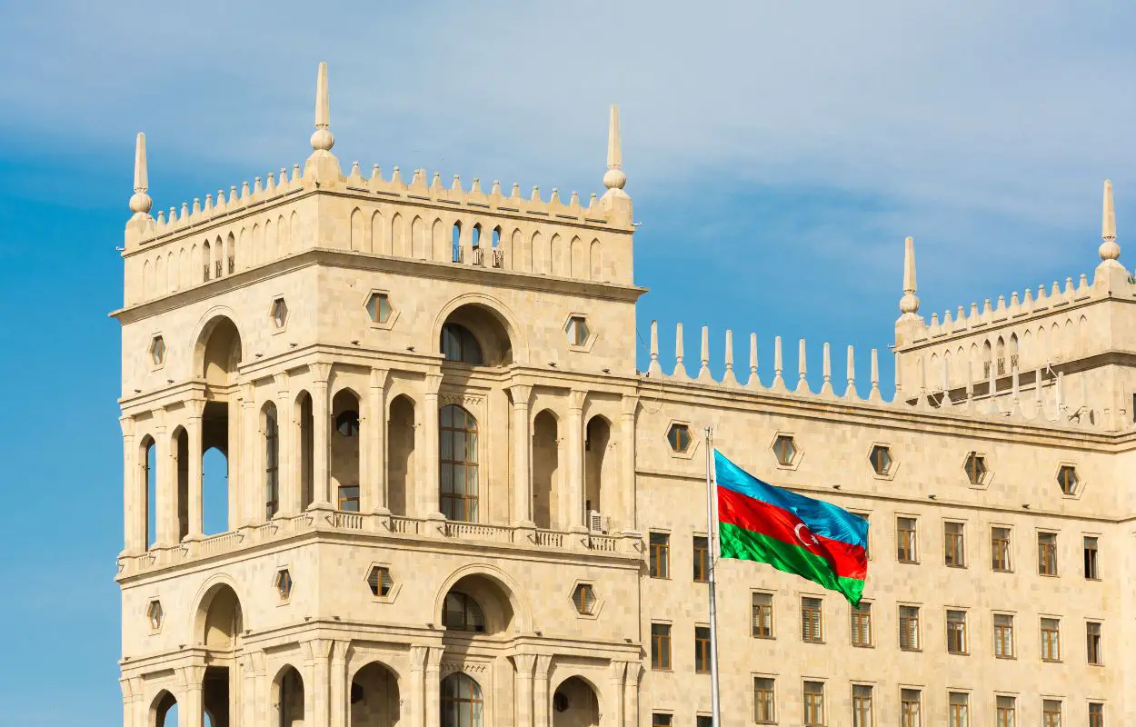 ¿Qué Idioma Hablan En Azerbaiyán?