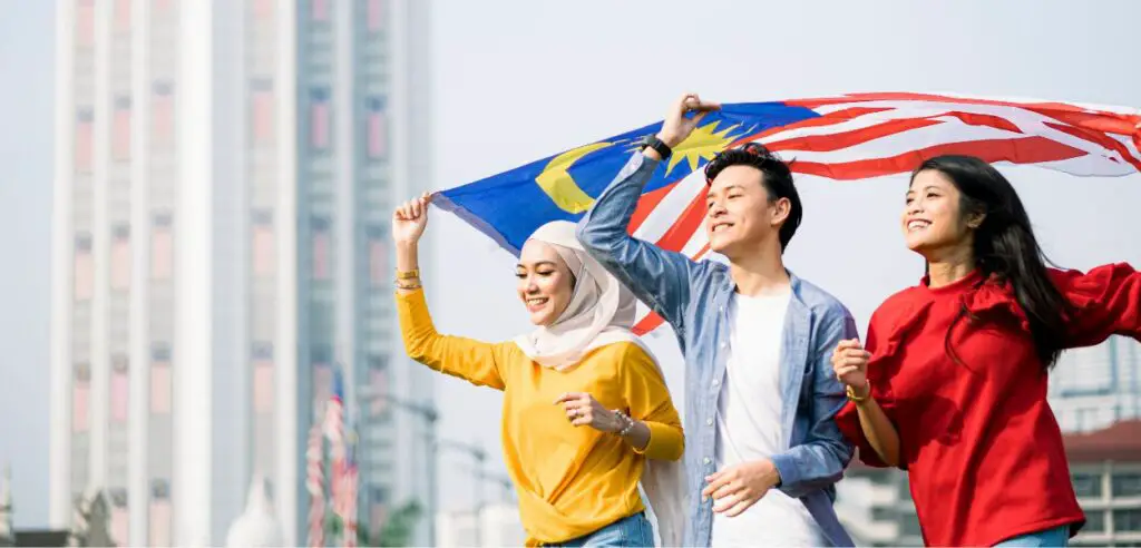 Qué idioma hablan en Malasia